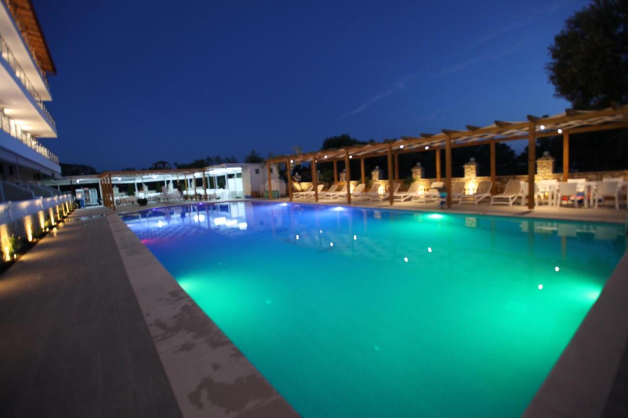 Hotel Riviera Borsh Exterior photo