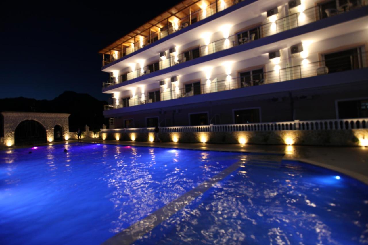 Hotel Riviera Borsh Exterior photo